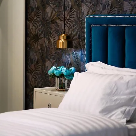 Capital Τίρανα