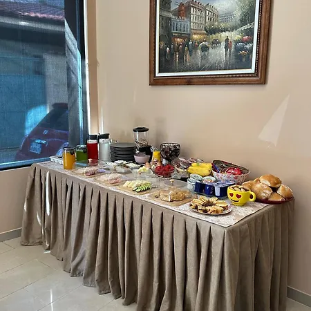 Ξενοδοχείο Capital *